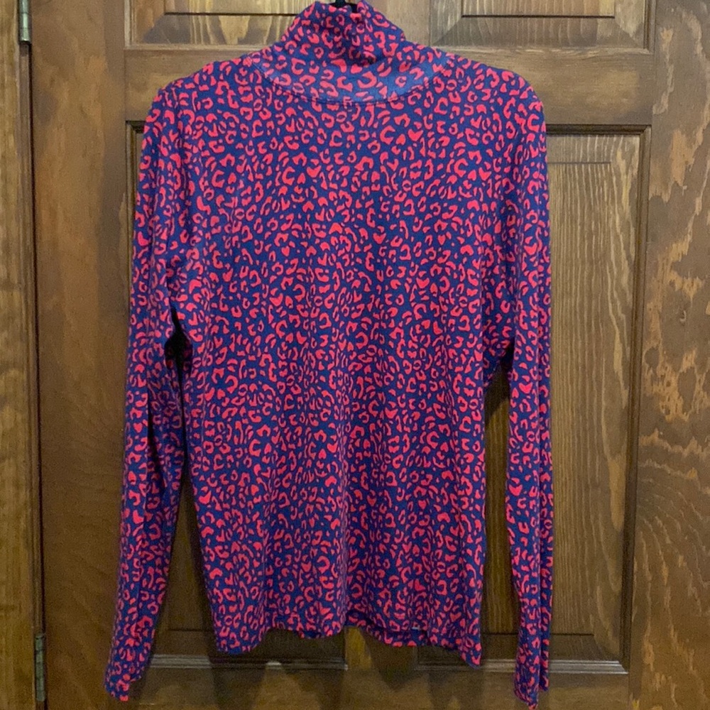Vineyard Vine- NWT turtleneck Size L